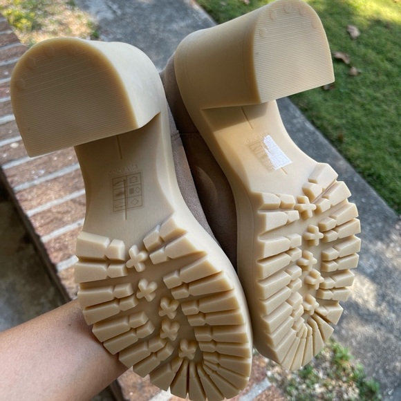 Dolce Vita Women's Tan Ankle Boots Size 7 - Picture 6 of 16